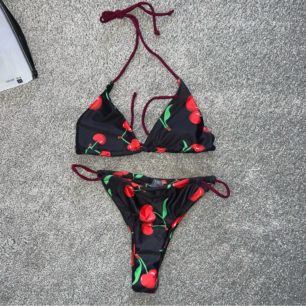 BRAND NEW NEVER WORN cherry black bikini set size S